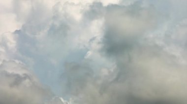 Kaynar, profesyonel zaman atlamalı, titreme yok, kuş yok thunderclouds.