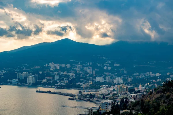 Weergave Van Jalta Bij Zonsondergang Uit Hoogte Crimea Zuid Kust — Stockfoto