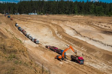 Bolotskoe kum ocağı, Rusya Federasyonu - Mayıs 2017: Kum ocağı. Madencilik