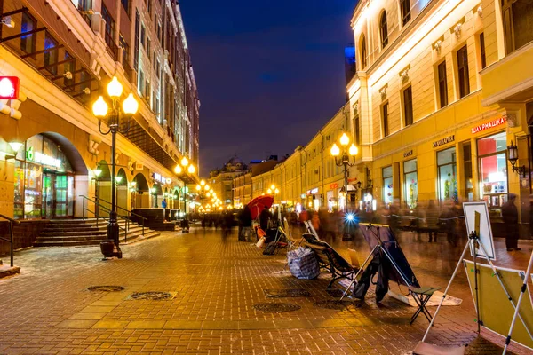 Москва Россия 2016 Популярная Улица Арбат Москве Вечером — стоковое фото