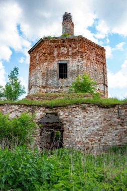 Harabeler, terk edilmiş Kilisesi, St John Evangelist, Fedorovsky 18. yüzyılda. Zhukovsky District, Kaluzhskaya Region, Rusya Federasyonu