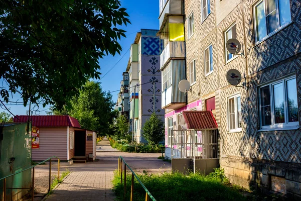 Ermolino Rusko Srpen 2018 Rusinovo Ulice Městě Ermolino Pohled Rezidenčních — Stock fotografie