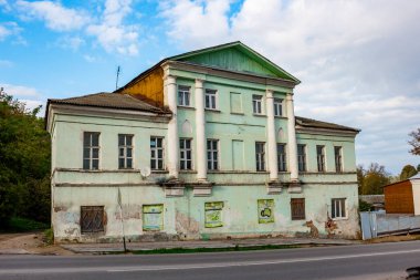 Borovsk, Rusya - Ekim 2017: Görünüm Bogomolov Merchant House 18 yüzyılın. Kommunisticheskaya Street, Borovsk