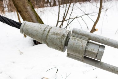 Kablo Asma Yaya Köprüsü sabitleme