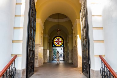 Vısotskiy Manastırı (Vysotskiy monastyr). Ortodoks Manastırı'Serpukhov