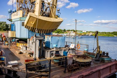 Serpuhov, Rusya - Ağustos 2017: Serpukhov bağlantı noktası Nara Nehri üzerinde