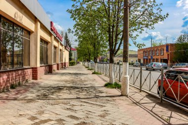 Maloyaroslavets, Rusya - Mayıs 2016: Lenin Caddesi Zafer Bayramı tatil önce Maloyaroslavets şehir