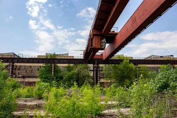 Autokran Der Alten Fabrik — Stockfoto