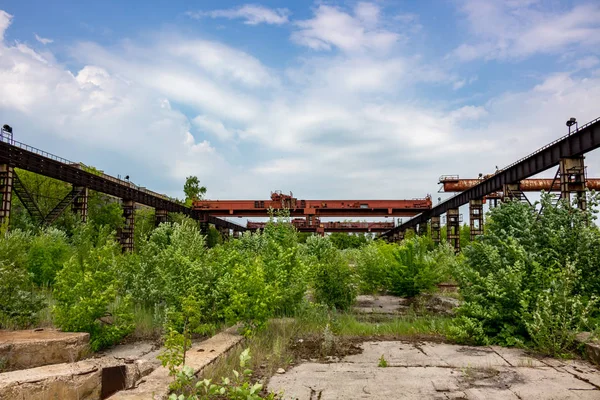 Autokran Der Alten Fabrik — Stockfoto