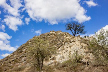 Hill kayalarda Inkerman, Crimea kalker ocağı ile