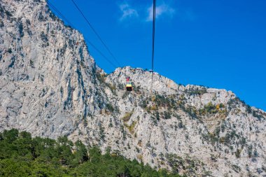 Kırım Güney sahil. Cable car için Mount Ai-Petri