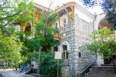 Yalta, Crimea - Kasım 2014: Yalta Müzesi (Lesya Ukrainka Müzesi)