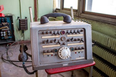 Moskova, Rusya - Ocak 2015: Fabrika Likhachev bitki (Zil) bölgesi. Eski telefon anahtarına fabrikada