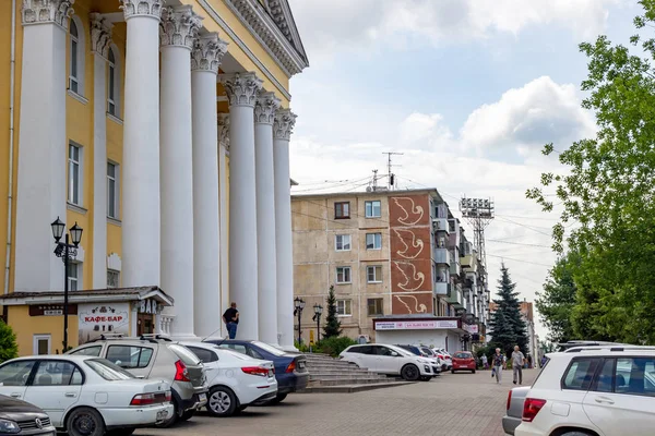 Калуга Россия Августа 2017 Дом Колоннами Калуге Офис Улице Ленина — стоковое фото