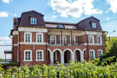 Serpuhov, Rusya - Ağustos 2017: Vvedensky Vladychny manastırda (Vvedenskiy Vladychnyi monastyr) Serpukhov. G Varlaam Serpukhovsky adına Ortodoks klasik spor salonu