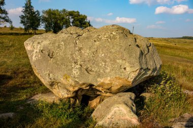 Doğa Megalit Krasivaya Mecha Nehri vadisinde 