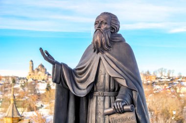 Borovsk, Rusya - Kasım 2016: Anıt Borovsk kutsal Paphnutius (Pafnutiy) Borovsky 