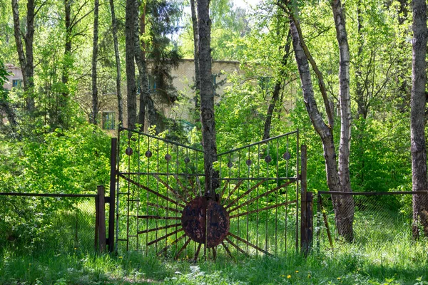 Staket Övergiven Territorium — Stockfoto