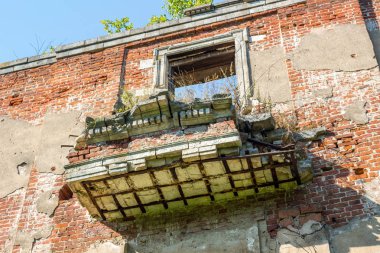 Petrovskoe-Alabino Emlak - 18. yüzyıl, Moscow Region, Rusya'nın sonunda terk edilmiş bir çiftlik kalıntıları. Ağustos 2017