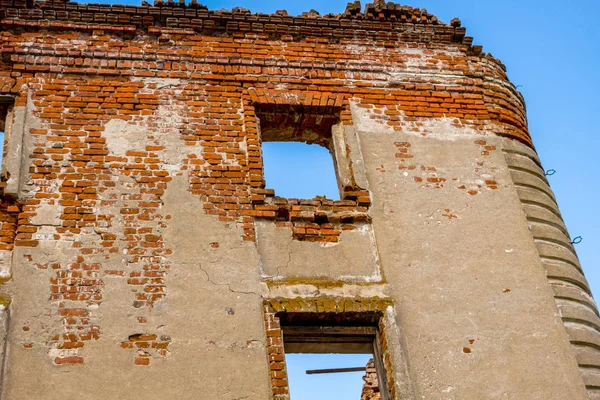 18. yüzyıl, yıkık bir manor dışarıda mahveder. Belkino, Rusya Federasyonu