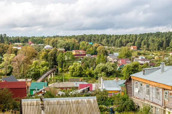 Borovsk, Rusya - Eylül 2015: Görünüm Borovsk şehir tarihi ahşap binaların