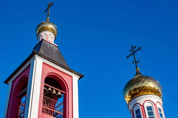 Square Bell Tower Domes Russian Orthodox Church Crosses Blue Sky — Stock Photo, Image