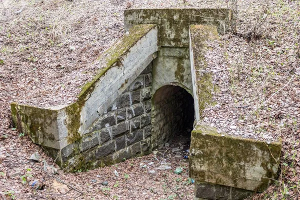 Старий Водний Тунель Початку Століття Під Залізницею — стокове фото