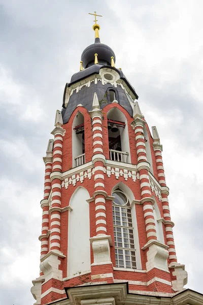 Menara Lonceng Abad Bergaya Pseudo Gothic Kompleks Kuil Wilayah Grabtsevo — Stok Foto