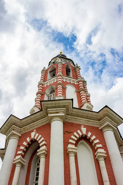 Menara Lonceng Abad Bergaya Pseudo Gothic Kompleks Kuil Wilayah Grabtsevo — Stok Foto