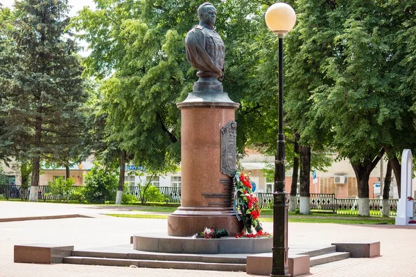 朱可夫 Zhukov Russia 2020年6月 苏联元帅朱可夫的纪念碑 位于朱可夫市博物馆附近 前乌戈夫斯基 扎沃德 — 图库照片