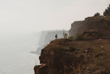 Karadeniz kıyısında güneş doğuyor.. 