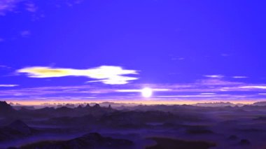 Karlı dağlar üzerinde parlak güneş doğuyor. Sisli ufukta parlak güneş, karla kaplı dağlar aydınlatıcı doğar. Beyaz ve pembe bulutlar mavi gökyüzünde yüzen.