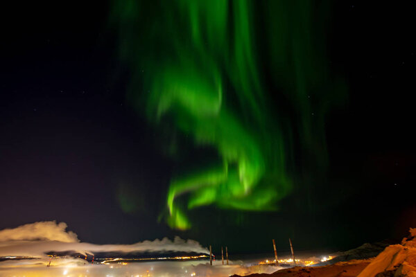 Aurora Borealis and construction, Норильск, 1 декабря 2018 года
