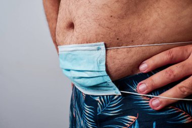 Adam koronavirüs krizinden şişmanlıyor.