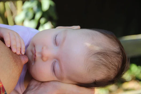 Salute Dei Bambini Durante Allattamento — Foto Stock