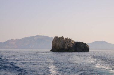 Küçük ada Zakyntos