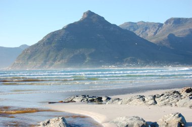 Güney Afrika'da Lion's Head dağ, cape town plaj ve okyanus ile