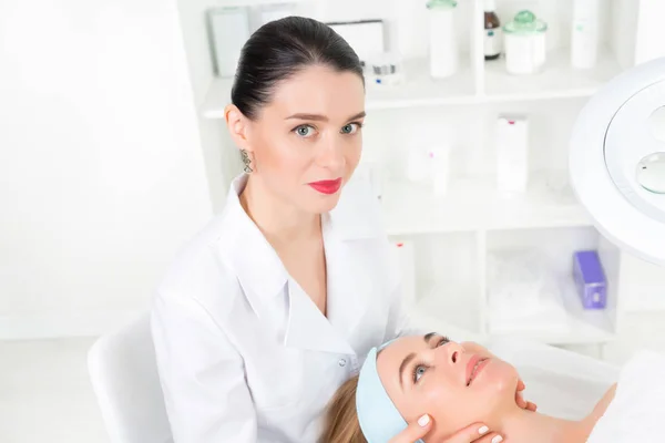 Female Beautician Doctor Patient Wellness Center Professional Cosmetologist Make Procedure — Stock Photo, Image