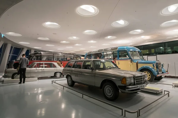 Stuttgart Tyskland December 2018 Interiör Museet Mercedes Benz Welt Museet — Stockfoto