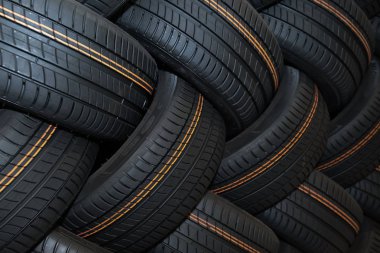 Moskova, Rusya - 14 Ocak 2019: Kış otomobil lastik markası şirketin Michelin. Michelin Fransa merkezli bir ünlü lastik üreticisidir. Arka plan için büyük