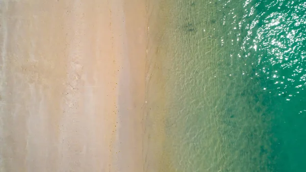 Vista Aérea Mar Hermoso Paisaje Playa Olas Con Agua Mar — Foto de Stock