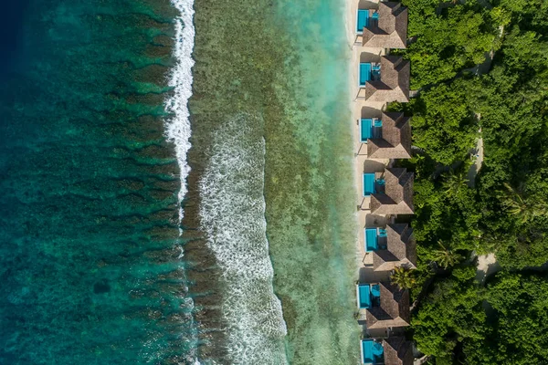 인도양 몰디브의 아름다운 섬의 공중 보기. — 스톡 사진
