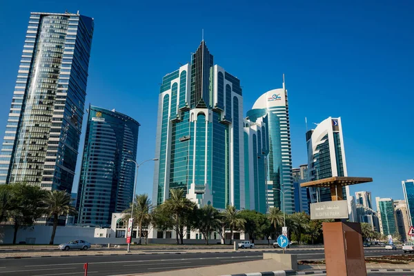 Doha Katar 2019 Západní Zátoka Krásném Modrém Nebi Katarském Dauhá Stock Obrázky