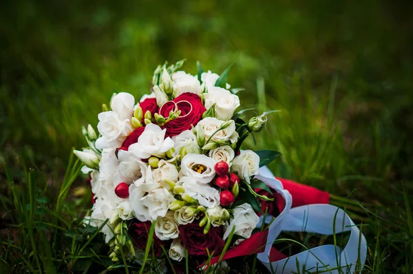 Buquê Casamento Grama — Fotografia de Stock