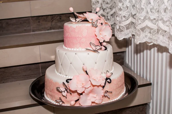 Salver Esküvői Torta — Stock Fotó