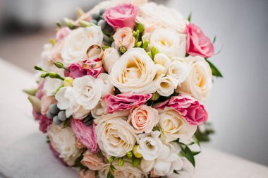 Alyans düğün buket