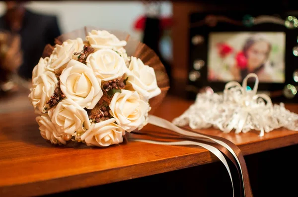 Cream Color Wedding Bouquet Table — Stock Photo, Image