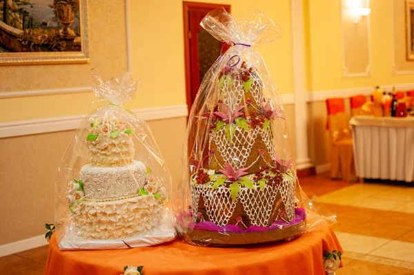 Sweet Colored Cakes Tables — Stock Photo, Image