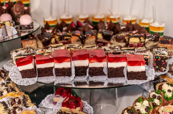 Süße Kuchen Hochzeitsbuffet Verpflegung — Stockfoto