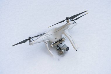 Düşen uçak. Karda düşmüş. Hayalet 3.